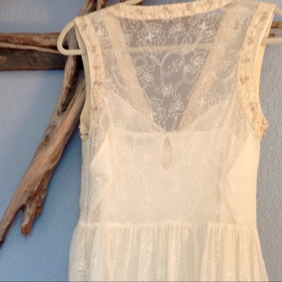 Wedding or evening wear - Picture 5 of 8